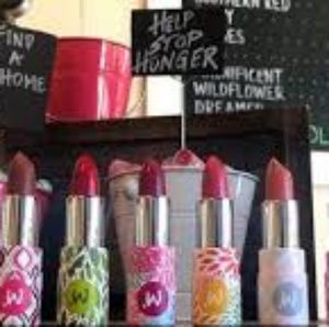 ISO - COLOR THE WORLD LIPSTICK
